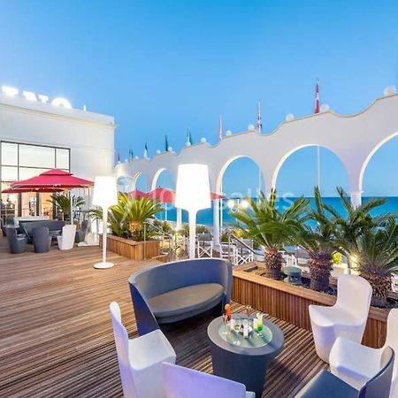 Апартаменты Patio De La Pietonne Ментона Экстерьер фото